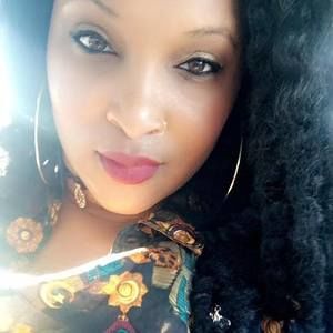 Meet your Posher, Jacqueline